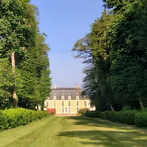 chateau-du-bourg-des-comptes.inbrittany.com/